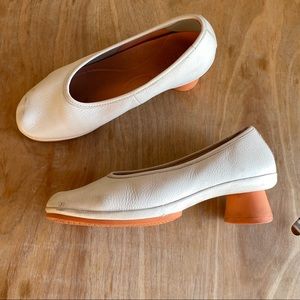 Camper "alright" pumps, size 5